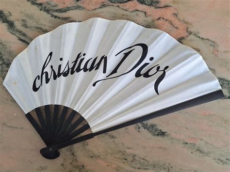 eventail christian dior